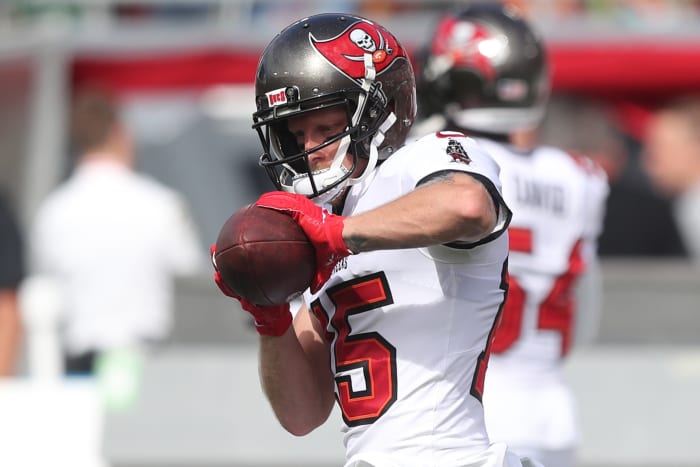 Cole Beasley warming up for the Buccaneers.