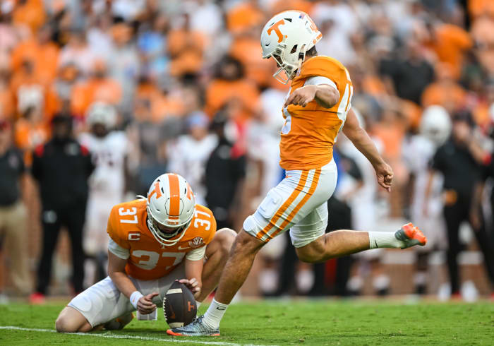 Look: Alabama Appears To Tip Tennessee's Game-Winning Field Goal - The Spun