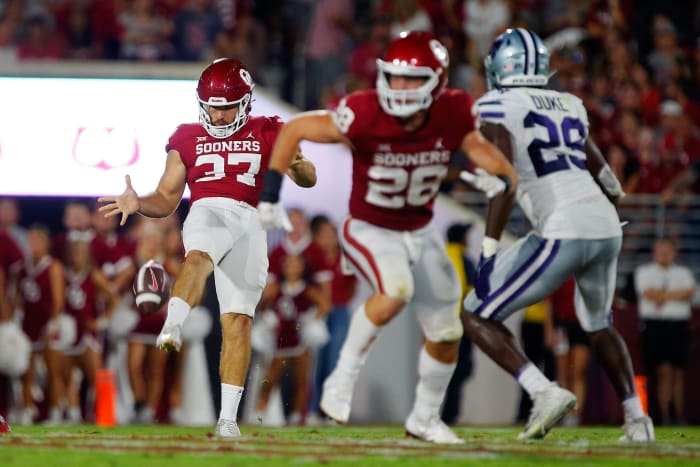 Look: Oklahoma Player Proposed To Girlfriend After Rivalry Win - The Spun