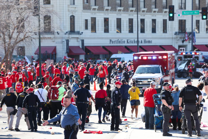 Report Chiefs Players Left The Super Bowl Parade 'In Shock' The Spun