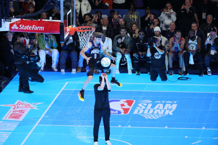 Video: Mac McClung Dominates Once Again In Slam Dunk Contest Win - The Spun