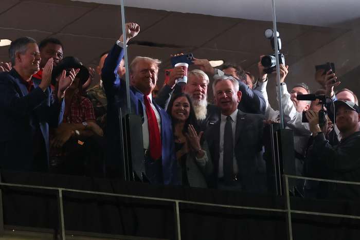 Donald Trump Received Standing Ovation At Alabama-Georgia Game - The Spun