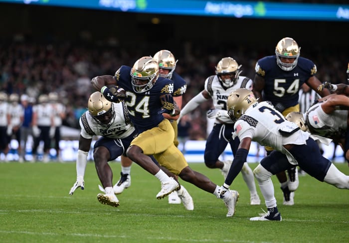 College Football Fans Impressed By Notre Dame S Performance Today The   Aer Lingus College Football Classic   Notre Dame V Navy 