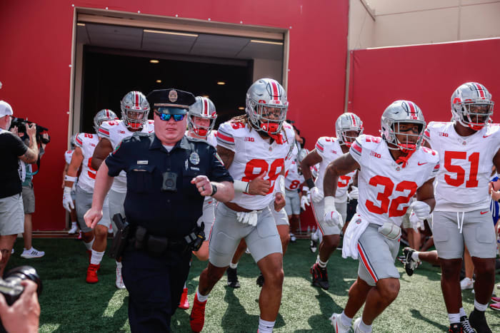 Fans Convinced Ohio State Stars Are Returning Because Of Michigan S   The Ohio State Buckeyes Football Team Runs Onto The Field 