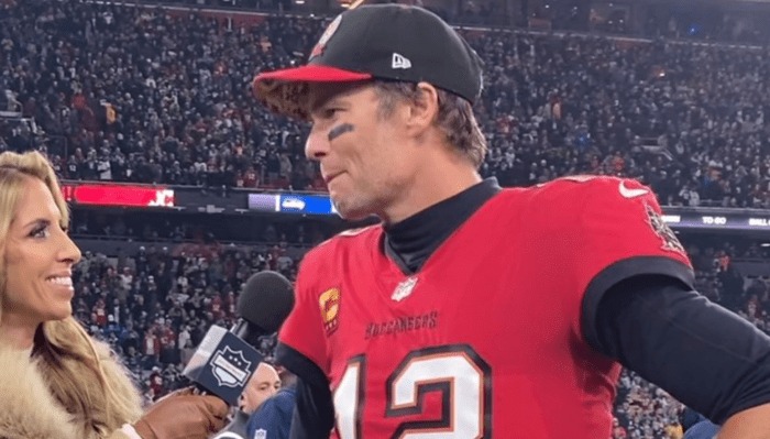 Look: Sideline Reporter's Husband Reacts To Tom Brady Photo - The Spun