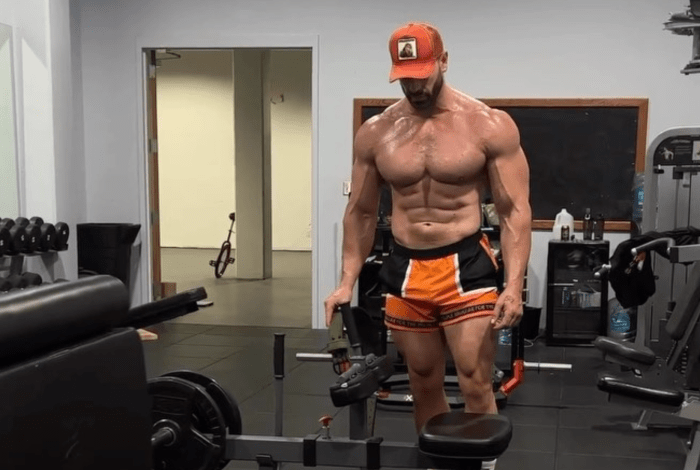 Video: Don't Steal A Jacked Guy's Hat At The Gym - The Spun