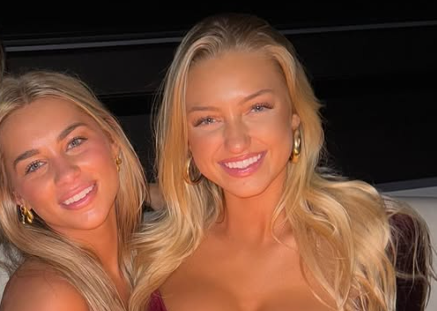Sydney Thomas Wears Jaw Dropping Dress For 21st Birthday The Spun