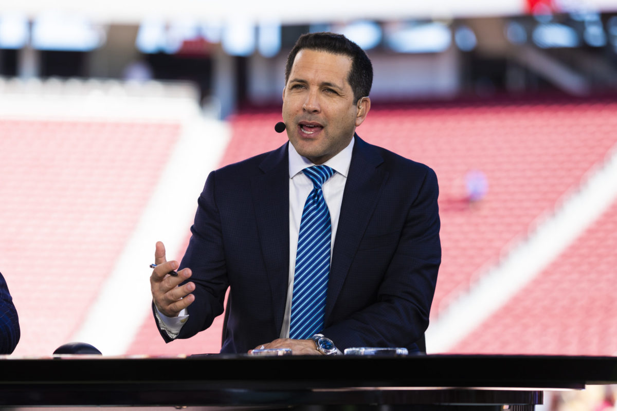 Video Of Adam Schefter Running 40-Yard Dash Is Going Viral - The Spun