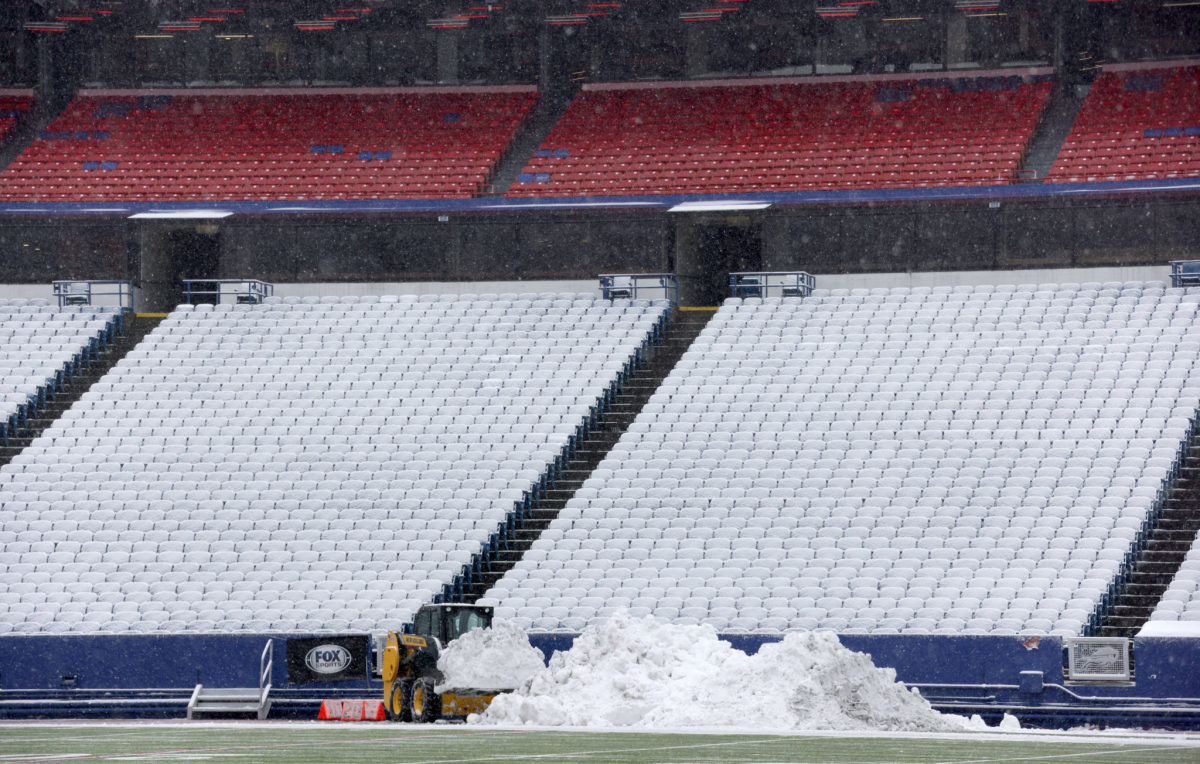 Snowy stands in Buffalo