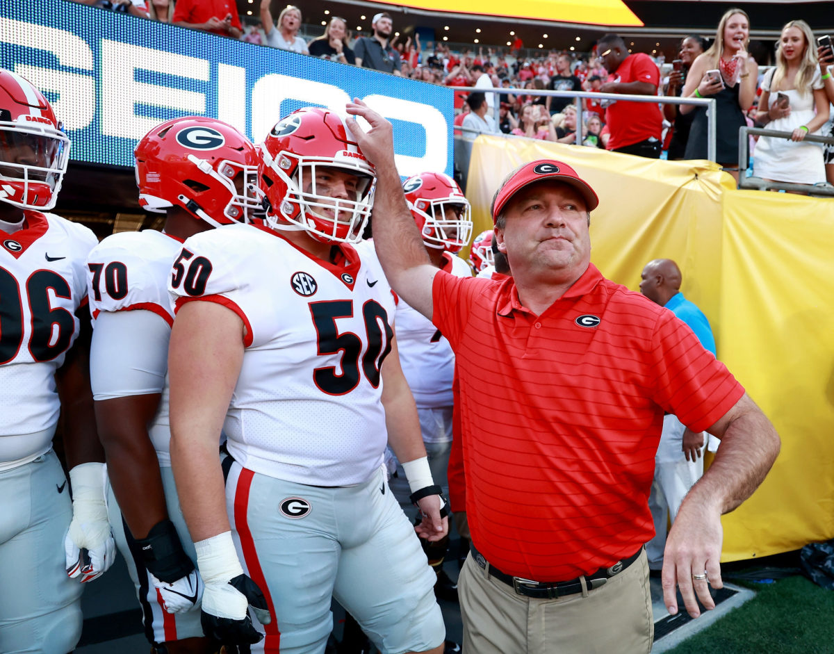 Kirby Smart and the Georgia Bulldogs get ready to take the field.
