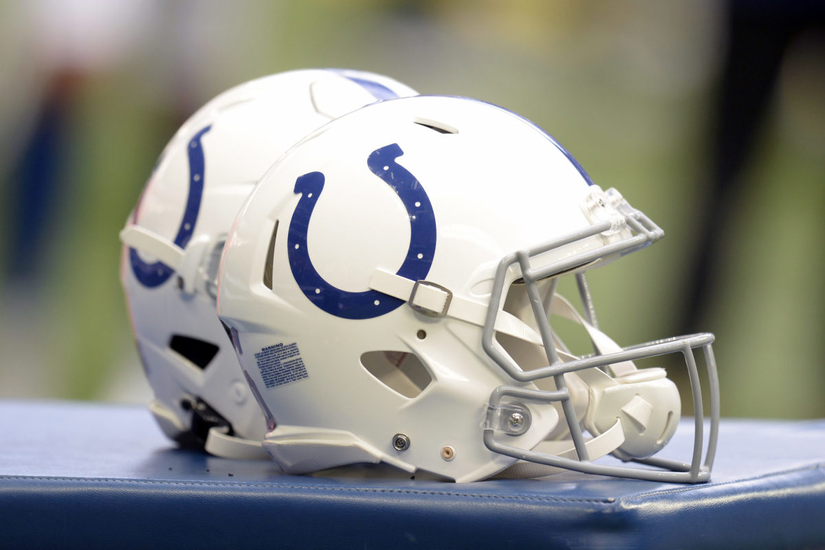 Colts helmet - Titans at Colts