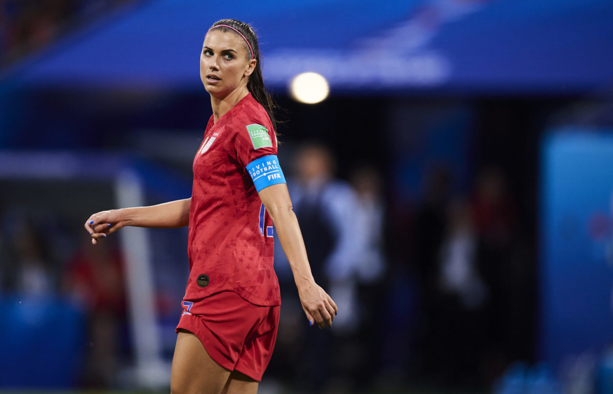 Look 2 Sizzling Swimsuit Photos Of Alex Morgan Went Viral The Spun