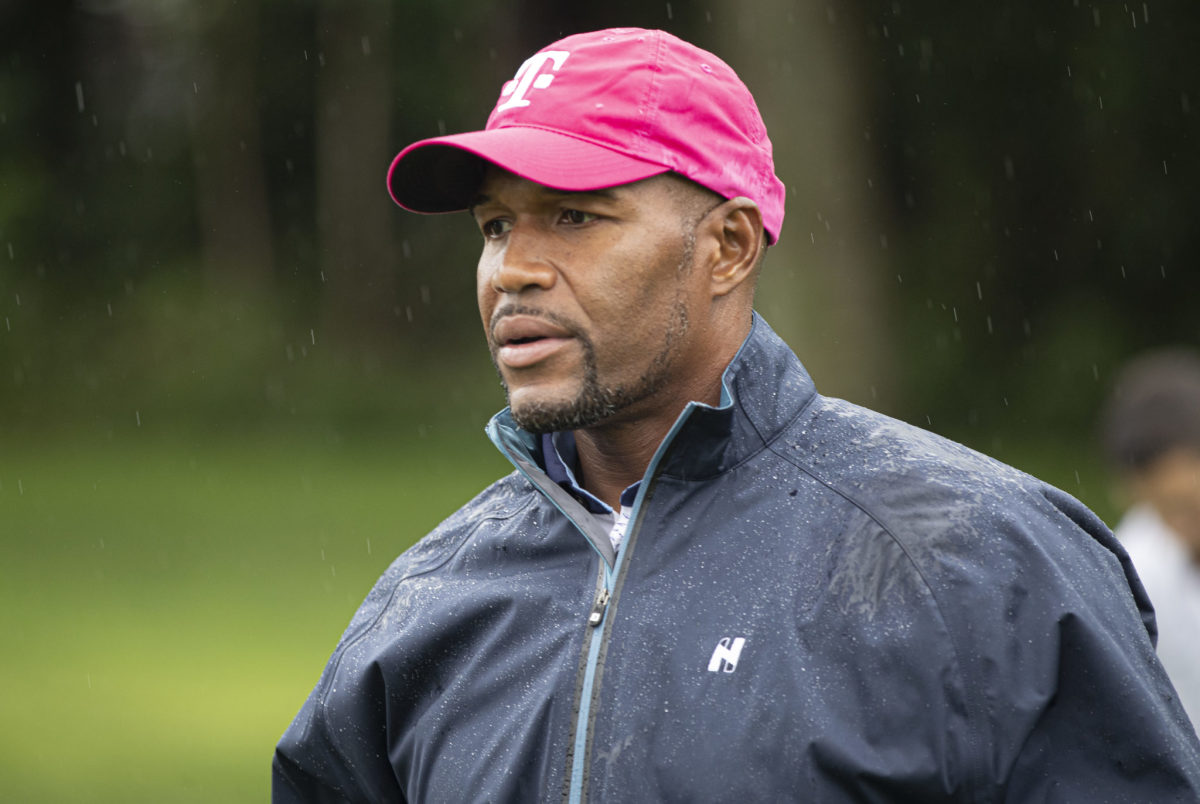 Michael Strahan on the golf course.