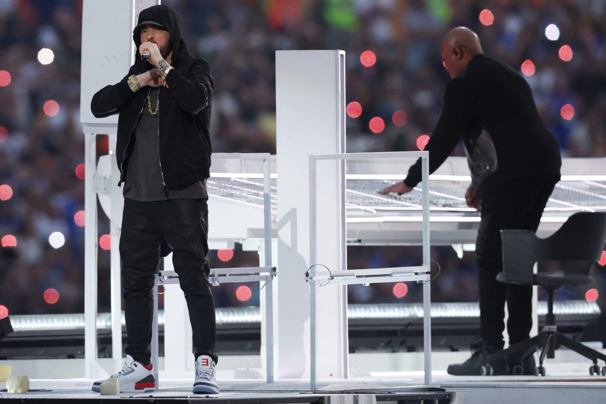 NFL Fans React To Eminem's Halftime Show Move The Spun What's