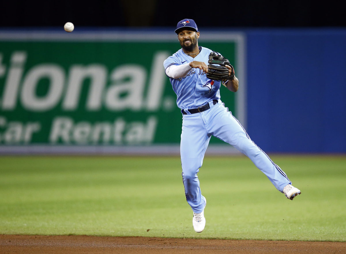 MLB free agency: Blue Jays sign infielder Marcus Semien, per