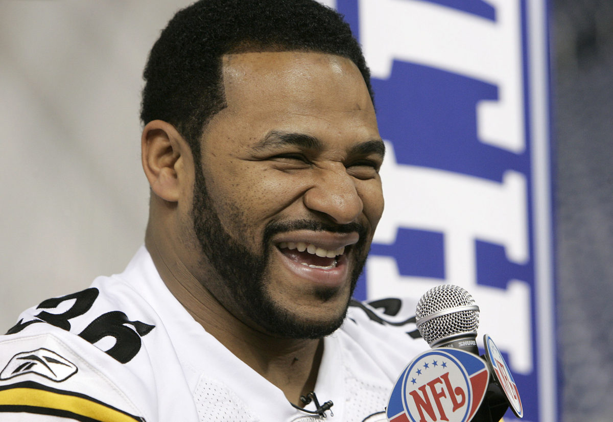 Jerome Bettis speaking to the media.