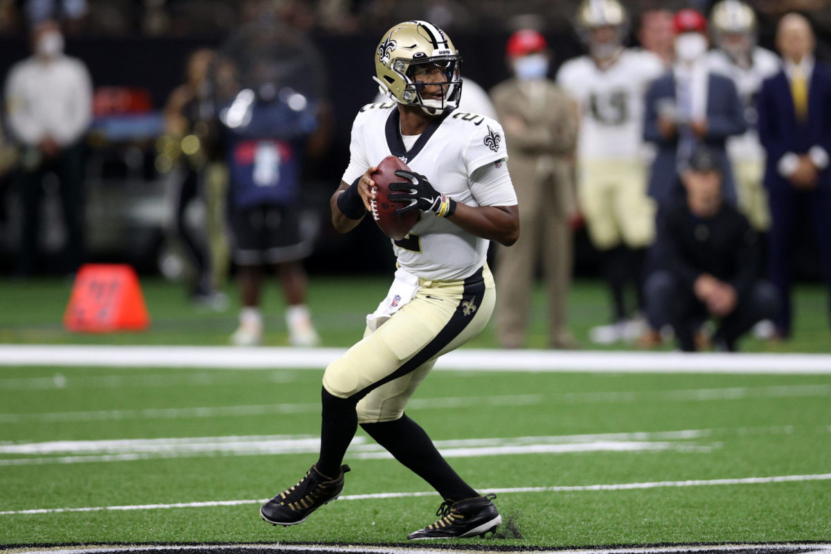 Jameis Winston drops back to pass for the Saints.