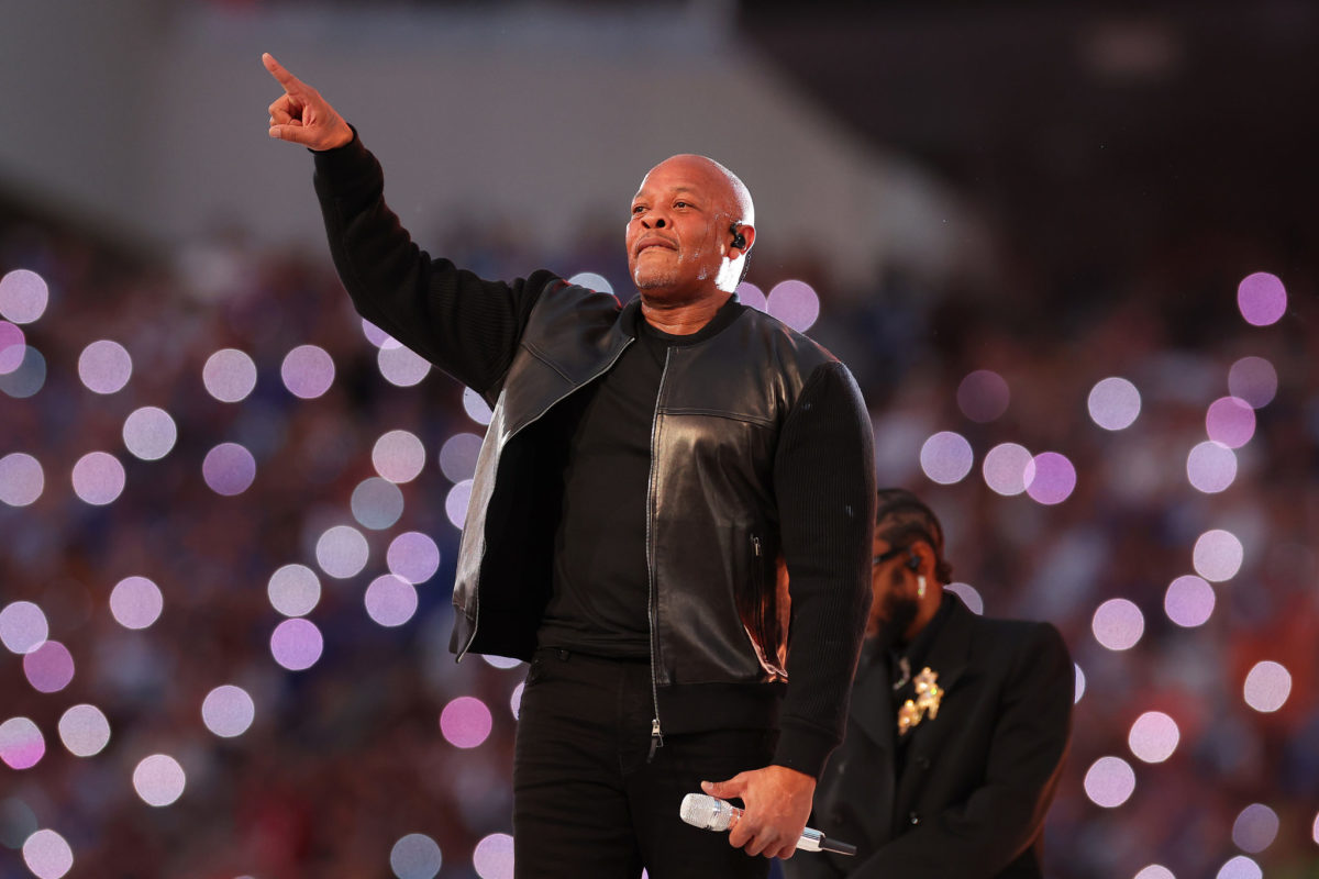 Dr Dre says the NFL insisted on minor changes to lyrics for the Super Bowl