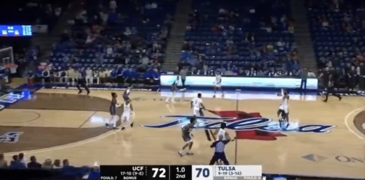 Video Tulsa Wins On Insane GameWinning Halfcourt Shot The Spun