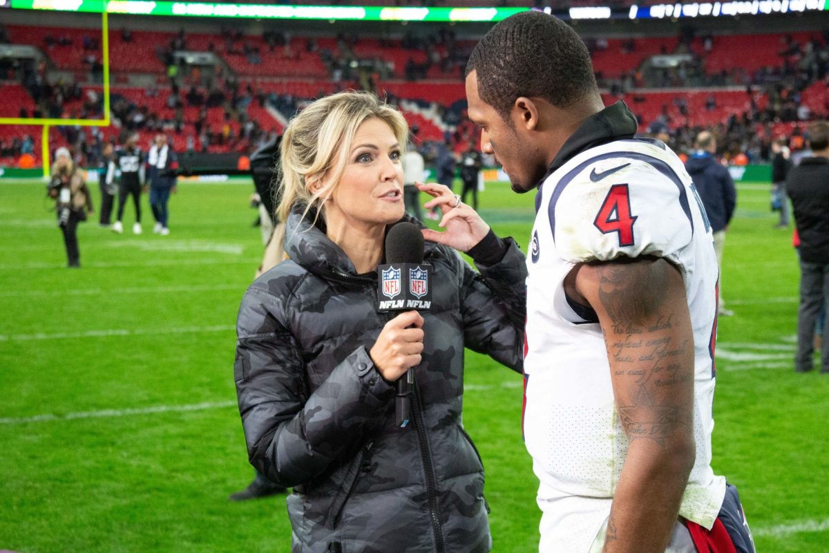 NFL Network sideline reporter Melissa Stark talking with Deshaun Watson.