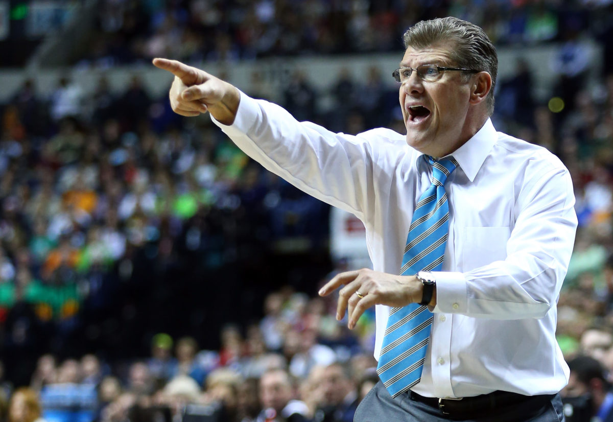 Everyone Is Questioning Geno Auriemma's OT Decision Tonight - The Spun:  What's Trending In The Sports World Today