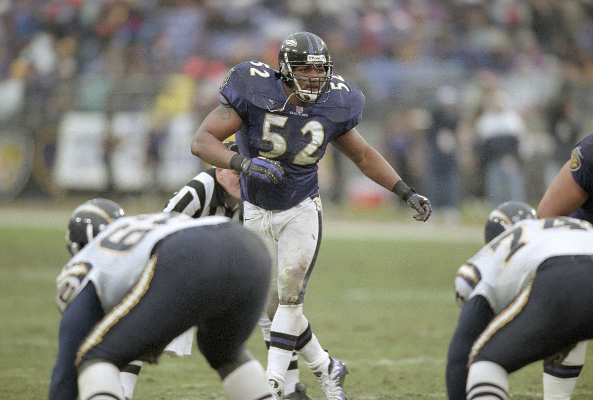 BALTIMORE, MD - DECEMBER 10:  Ray Lewis #52 of the Baltimore Ravens in action against the San Diego Chargers during an NFL football game December 10, 2000 at PSINet Stadium in Baltimore, Maryland. Lewis played for the Ravens from 1996-2012. (Photo by Focus on Sport/Getty Images)