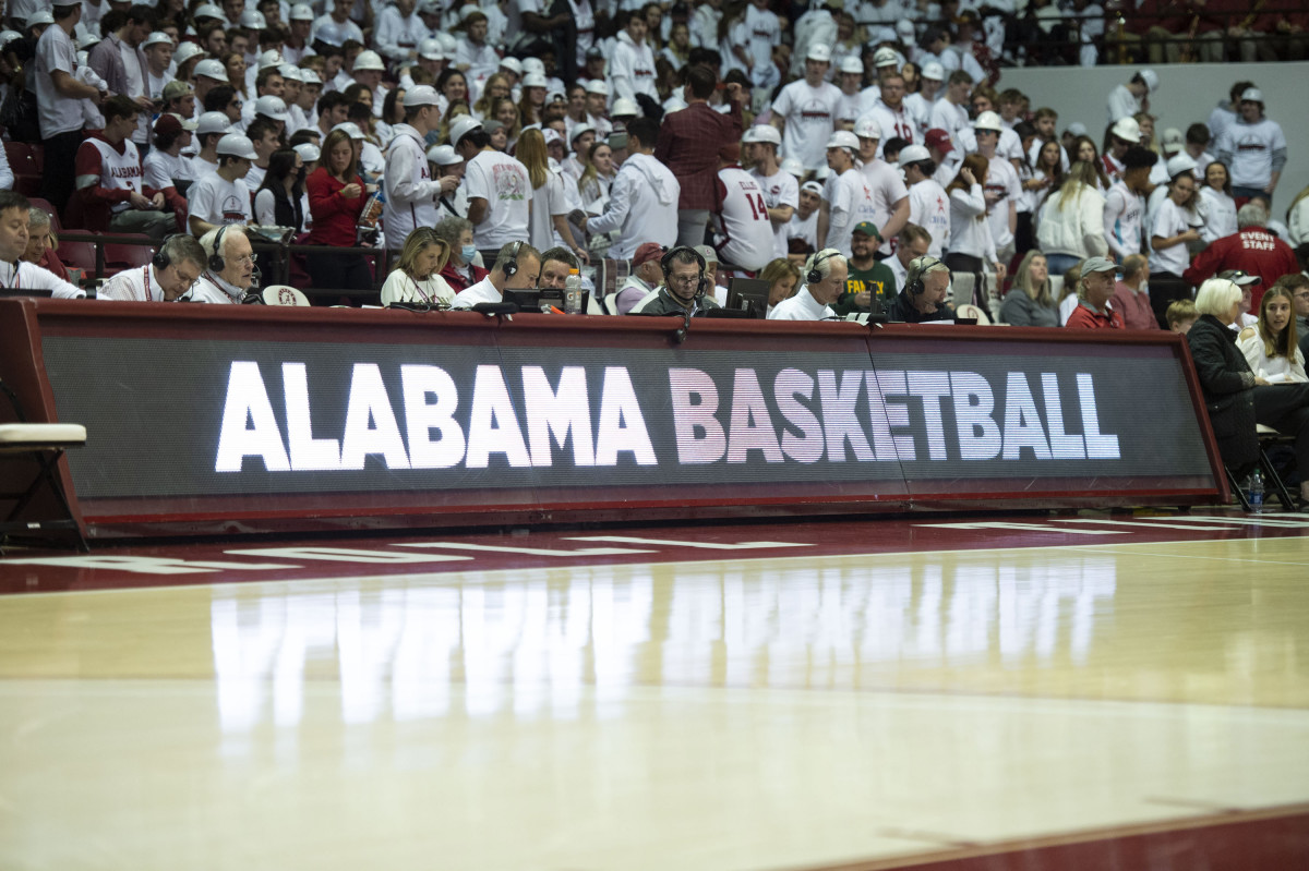 Update: Former Alabama Basketball Player Darius Miles to Have New Bond  Hearing - Sports Illustrated Alabama Crimson Tide News, Analysis and More