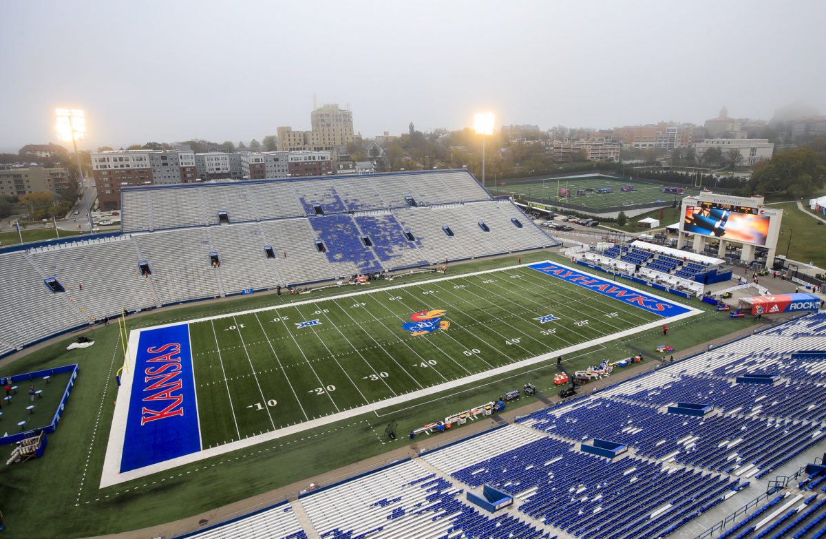 Photo: No One Showed Up To This CFB Game Today - The Spun