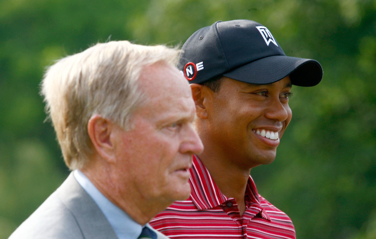 tiger woods and jack nicklaus talking to each other