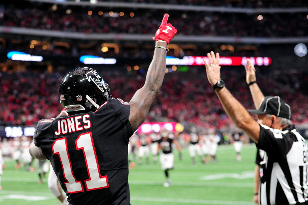 Pre-Snap Reads 5/25: Julio Jones wants out of Atlanta - Field Gulls