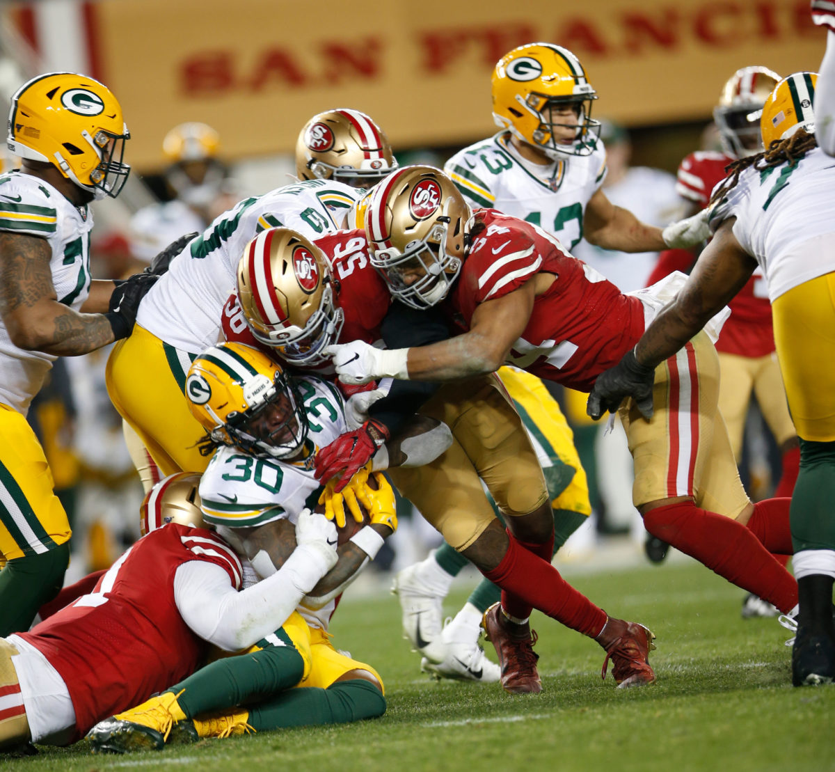 Kwon Alexander and 49ers gang tackle against Packers.