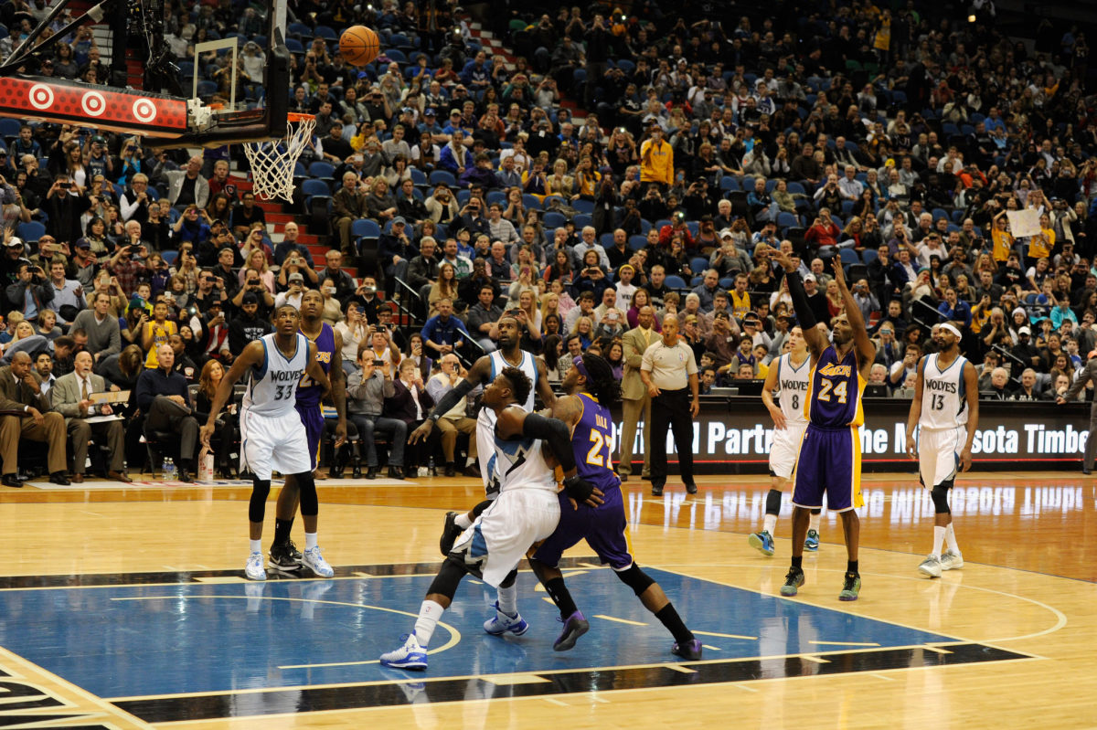 Kobe Bryant shoots a free throw for the Lakers against the Timberwolves.