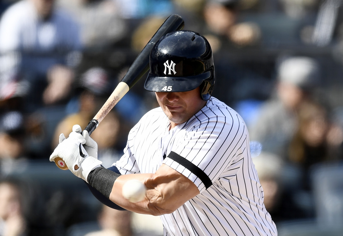 Gimpy Luke Voit strikes out in first at-bat in a week for Yankees