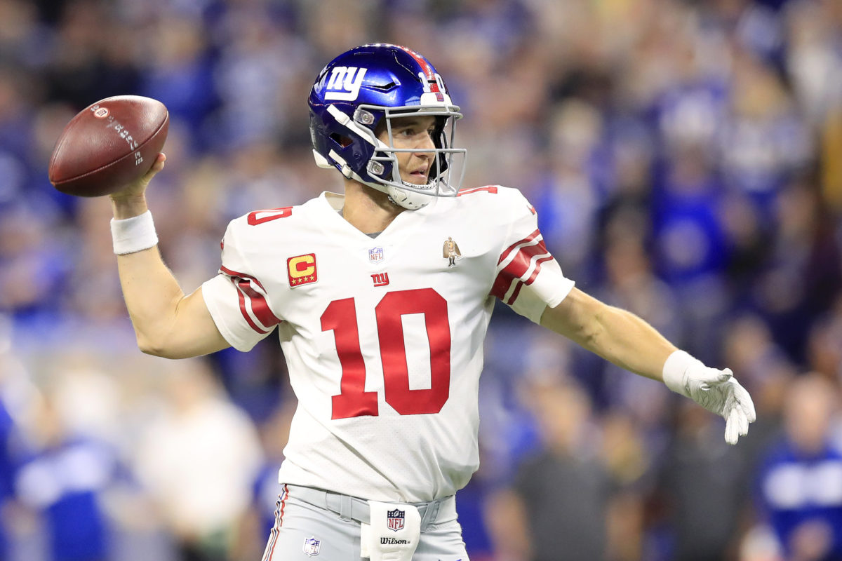New York Giants QB Eli Manning throwing a pass.