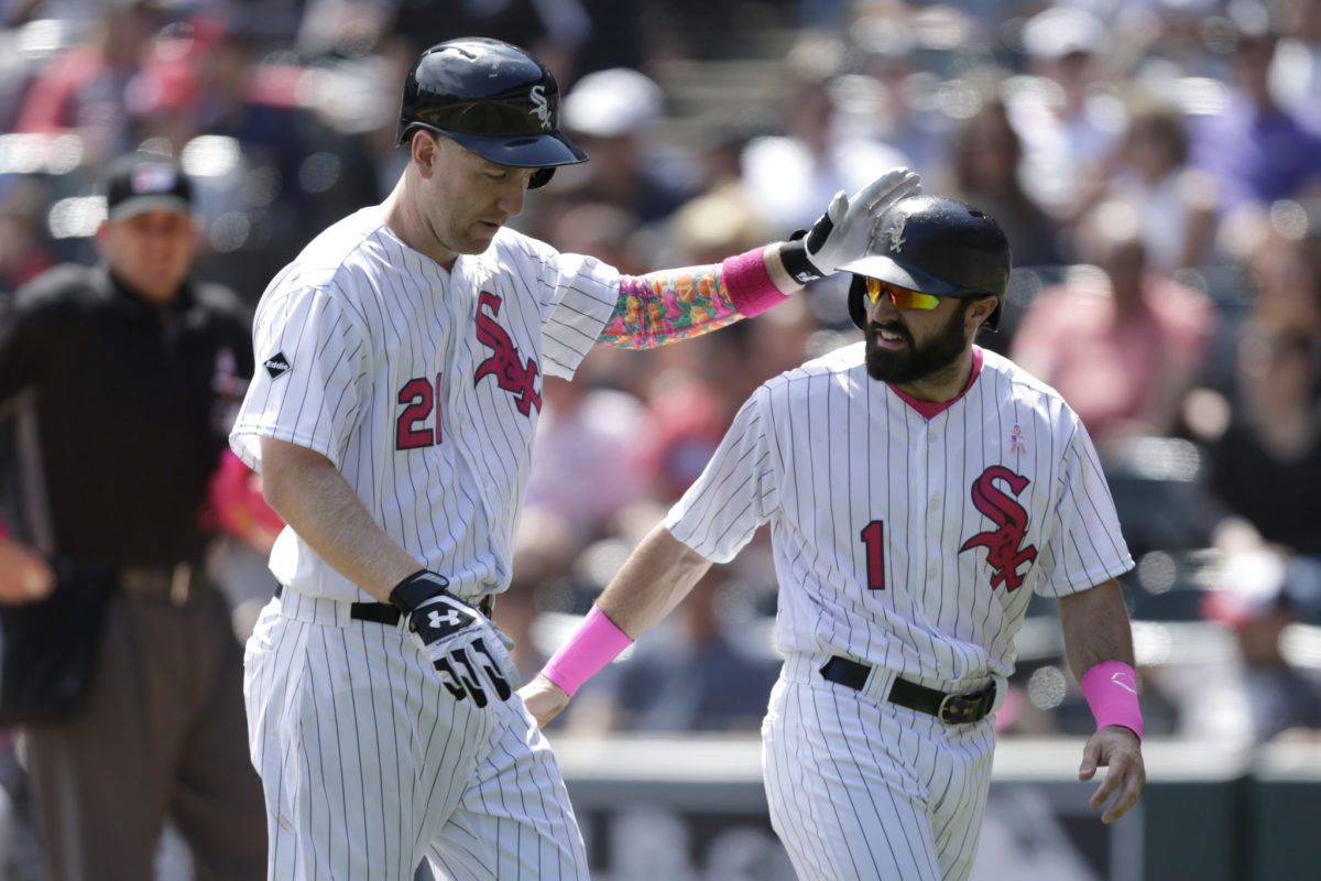 Adam Eaton celebrates after reaching base for the White Sox.