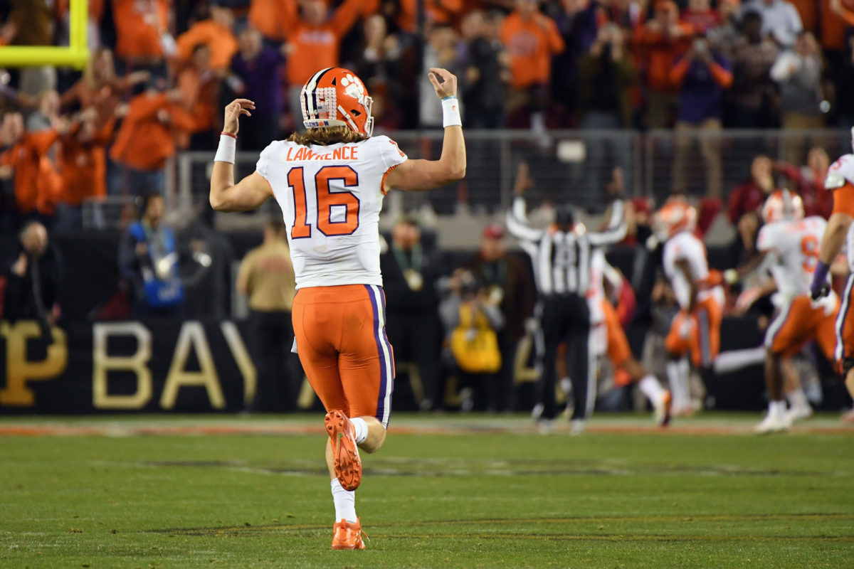 trevor lawrence celebrates during the national title game
