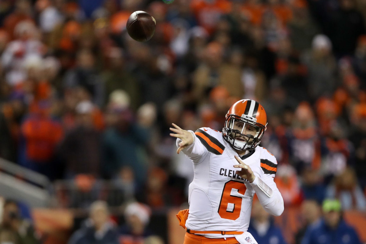 Cleveland Browns QB Baker Mayfield throwing the football.