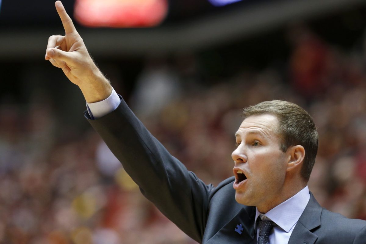 Fred Hoiberg points during his Iowa State Cyclones take on Oklahoma.
