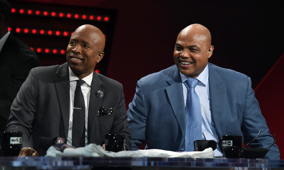 kenny smith and charles barkley of turner sports