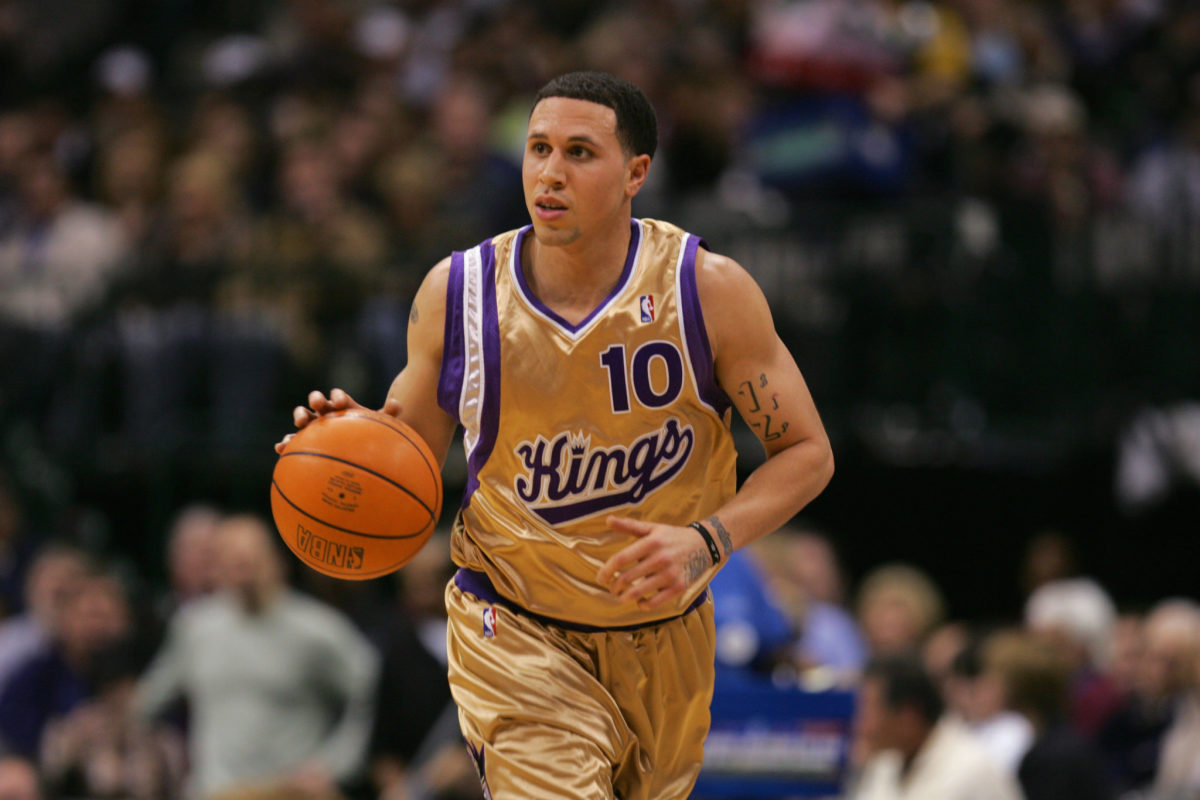 Mike Bibby Is Somehow The Best-Selling NBA Jersey In 1 State - The Spun