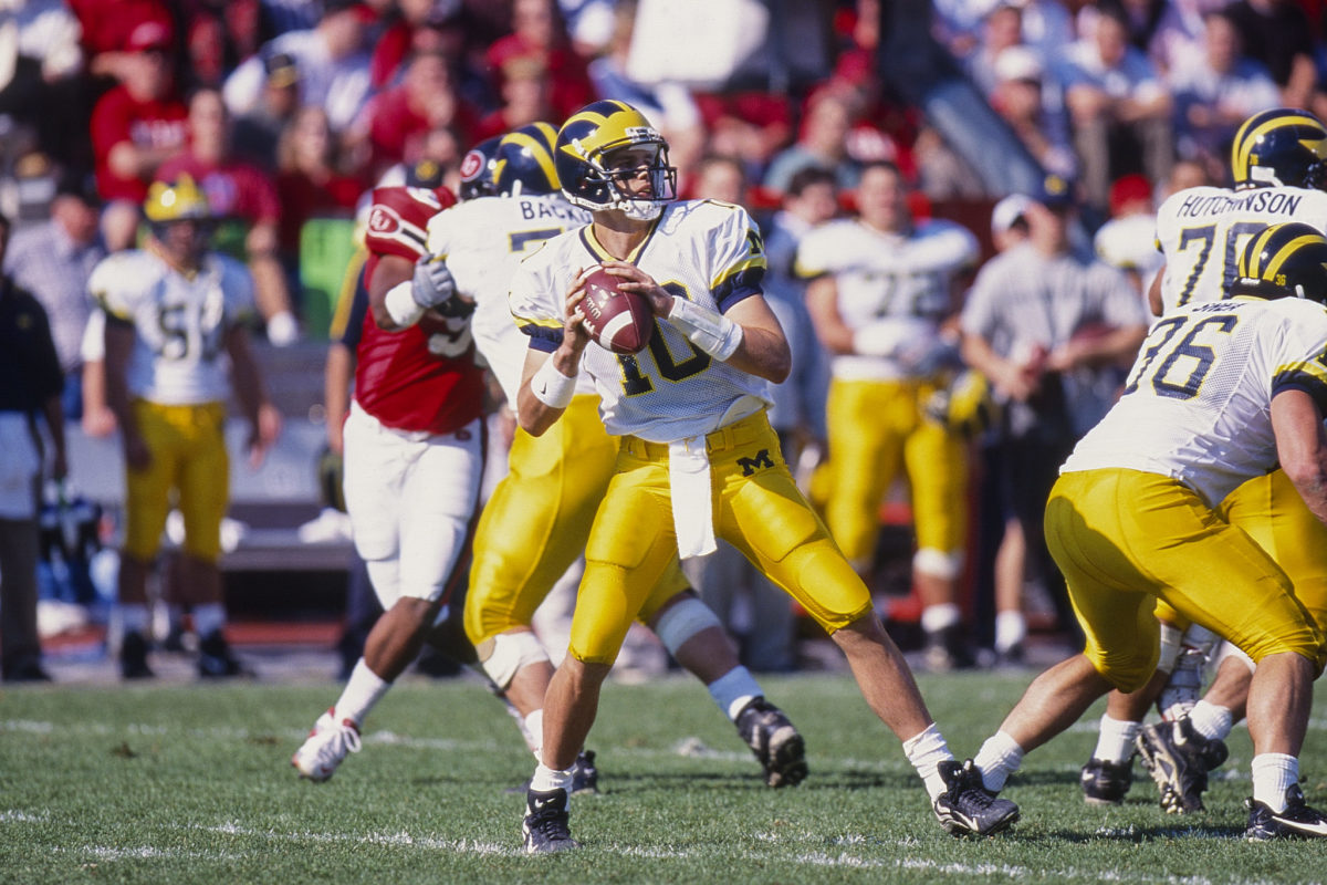 Tom Brady Vs Drew Brees in College!! October 2, 1999 Michigan vs