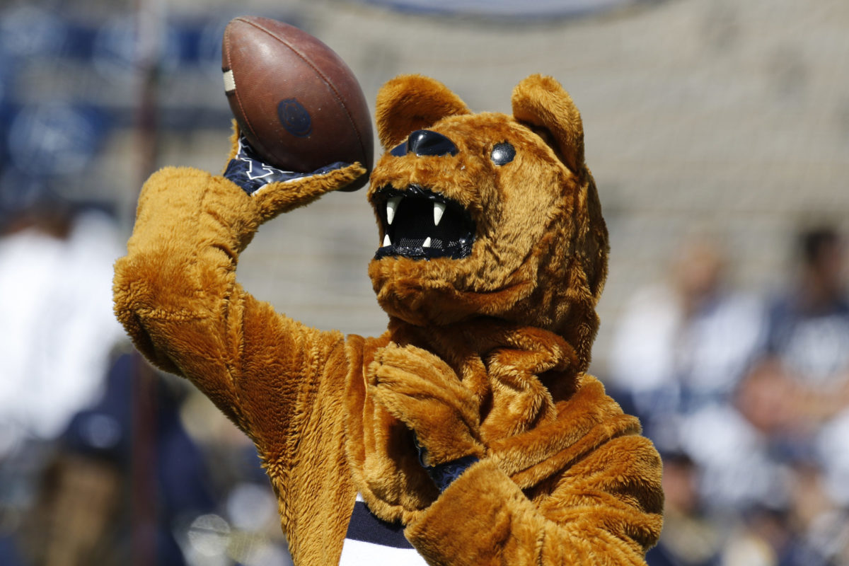 A closeup of Penn State's mascot.