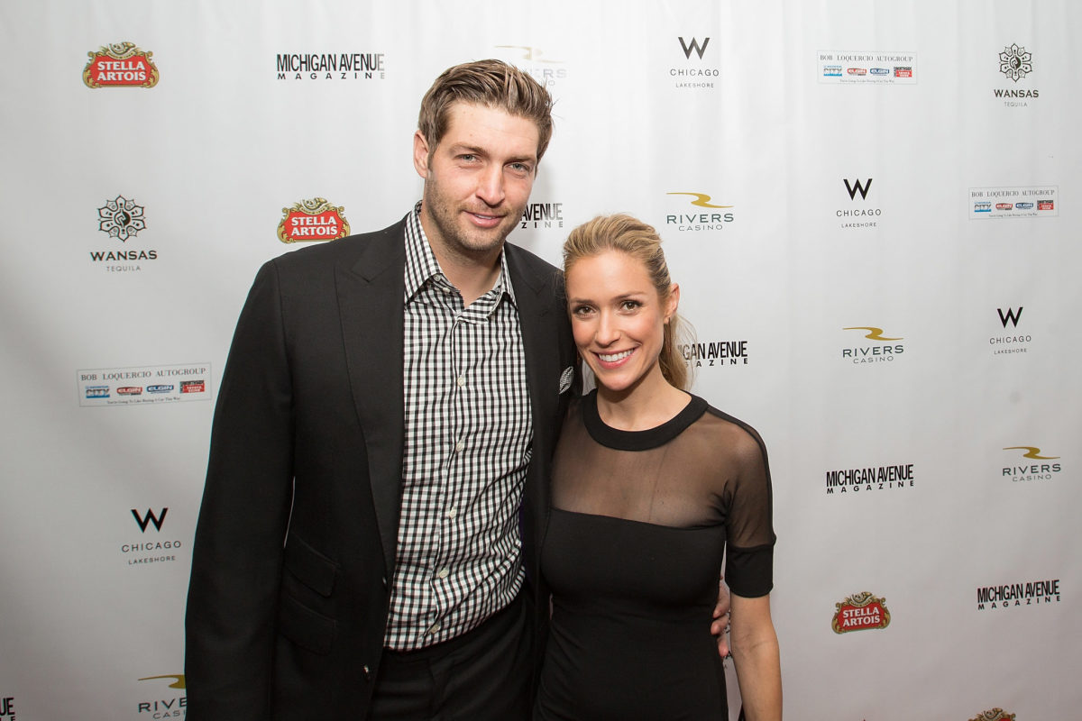 Jay Cutler posing for a photo with his wife Kristin Cavallari.