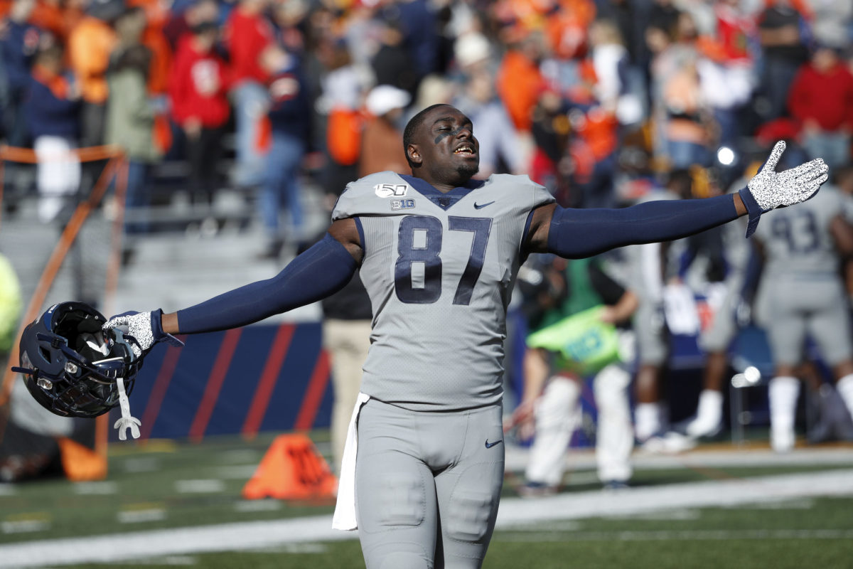 An Illinois player celebrates against Wisconsin.