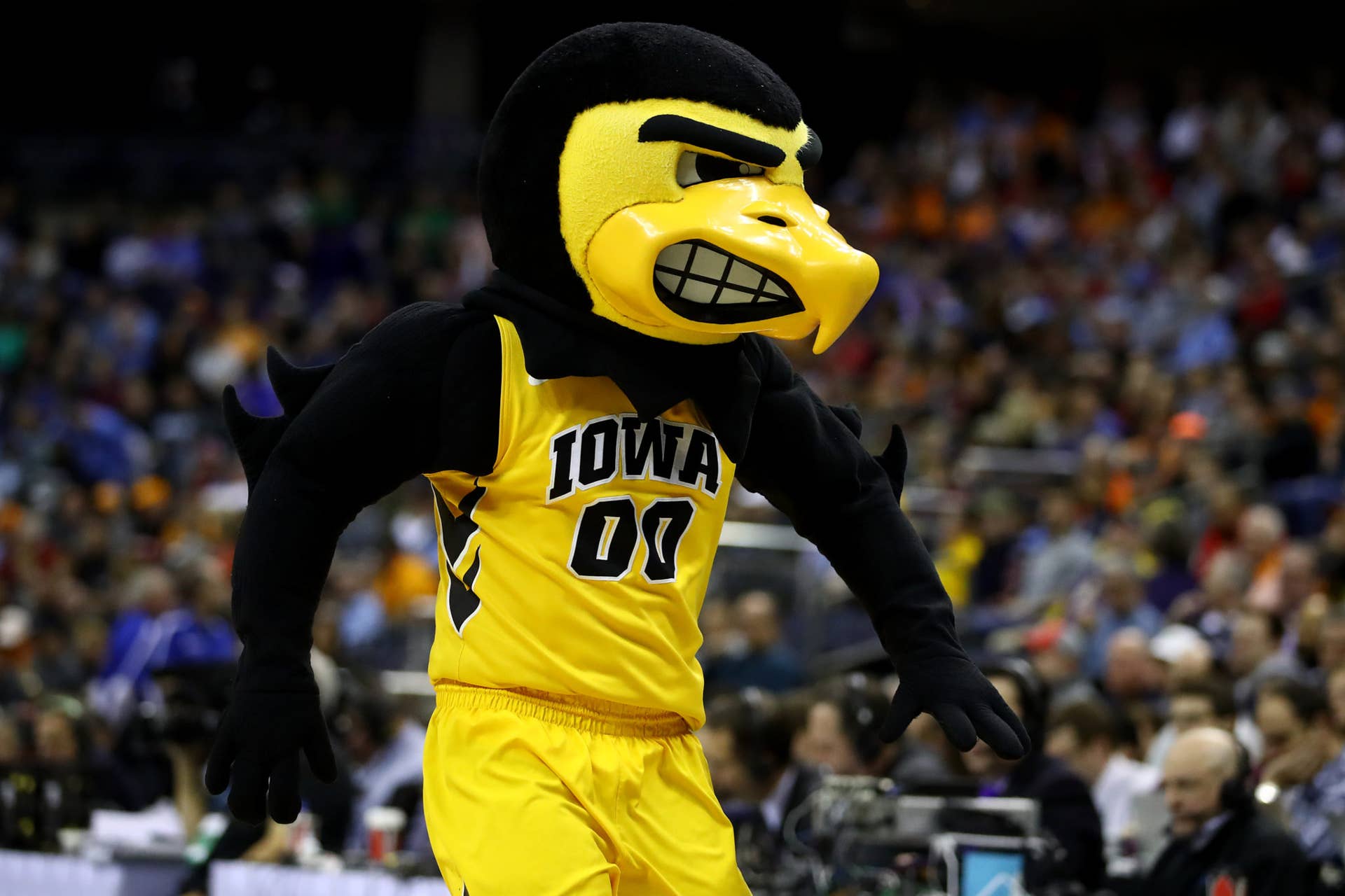 Iowa Changes Tipoff Times Ahead Of Impending Weather - Vimarsana News