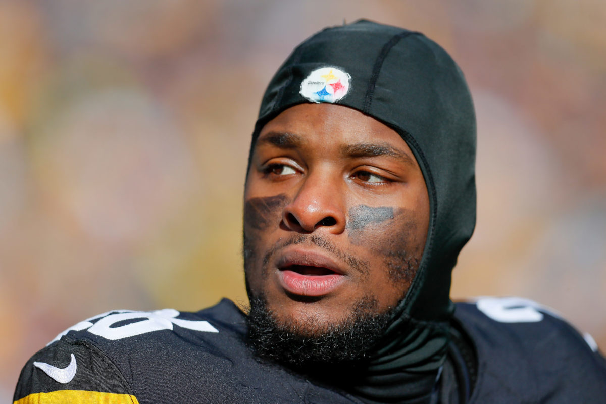 Le'Veon Bell without his helmet on.