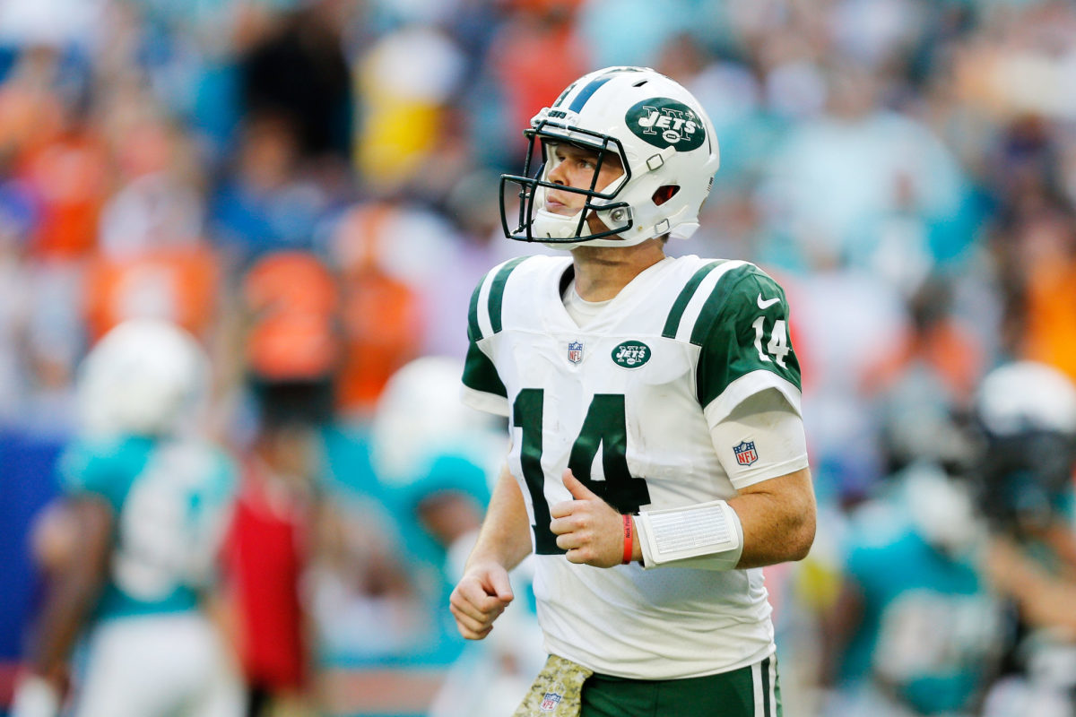 Jets Player Not Happy With Sam Darnold Trade The Spun