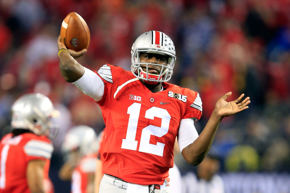 Cardale Jones warming up before the game.