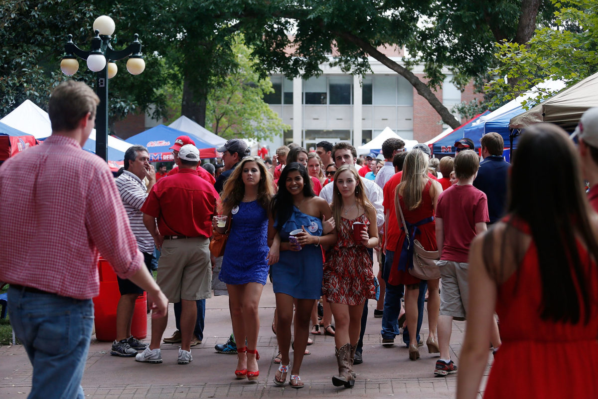 Ranking College Football's 10 Best Tailgating Schools The Spun