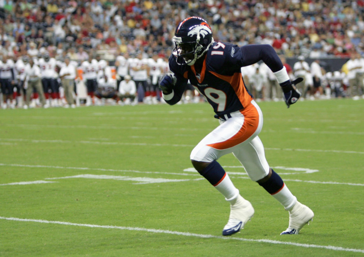 HOUSTON - AUGUST 13:  Wide receiver Jerry Rice #19 of the Denver Broncos runs downfield against the Houston Texans during the preseason game on August 13, 2005 at Reliant Stadium in Houston, Texas.  The Broncos defeated the Texans 20-14.  (Photo by Ronald Martinez/Getty Images)